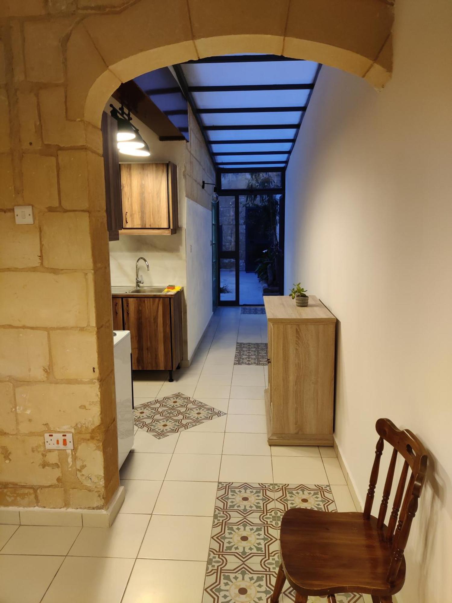 Peaceful Traditional Maltese Townhouse Ħal Ħal Luqa Extérieur photo